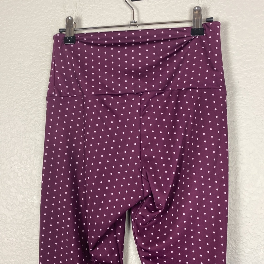 Onzie Polka Dot Leggings View 4
